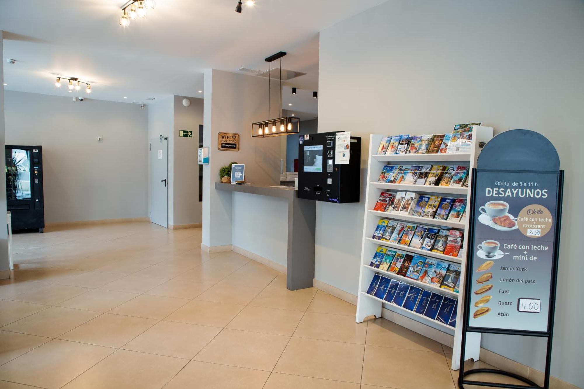 Apartamentos Comfort Calella Exterior foto